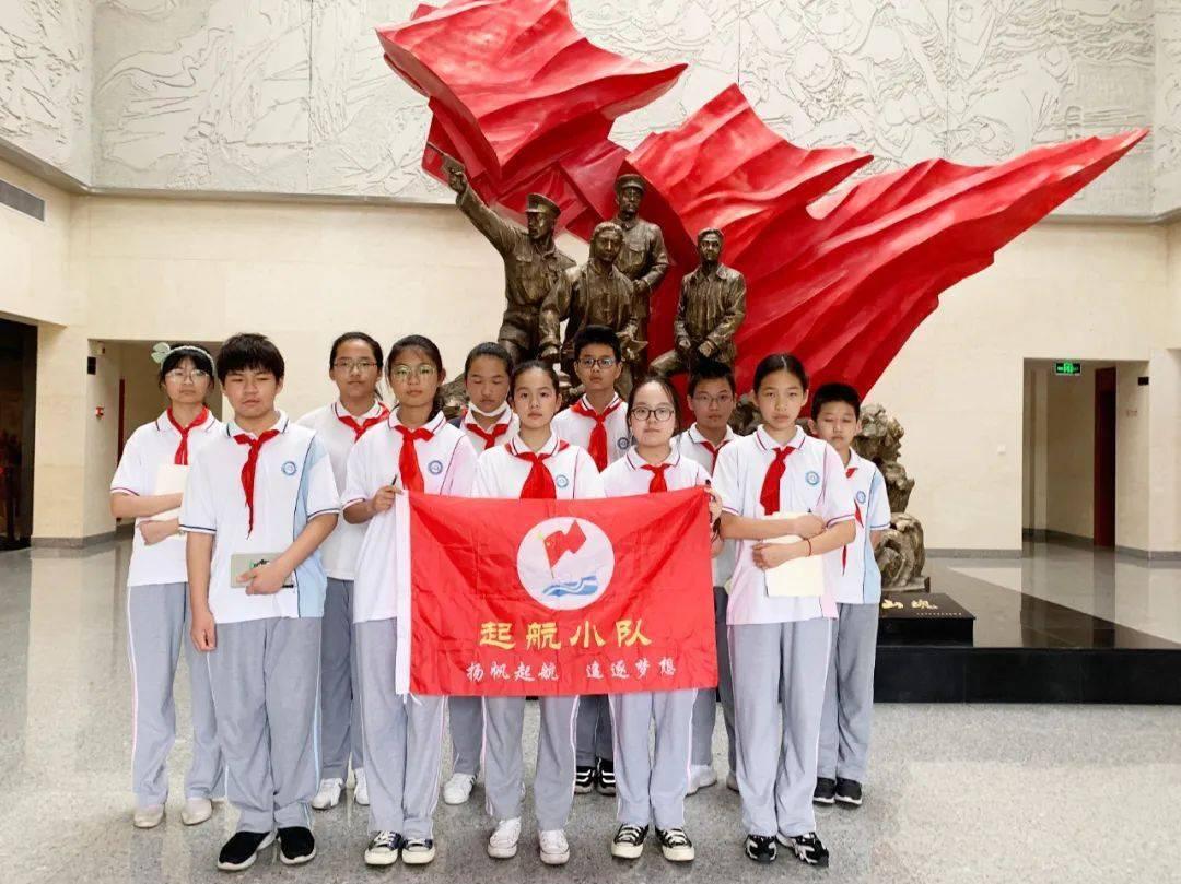 梅德韦杰夫:美国或长期陷入民间对立的深渊