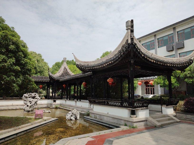 人已经回家了，收货地址却还在学校……